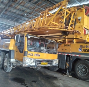 Xe Cẩu 200 Tấn - Phú Gia Tiến