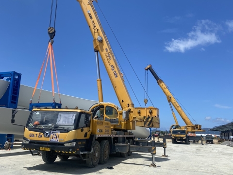 Cẩu, vận chuyển thiết bị điện gió