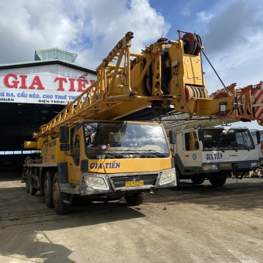 Xe Cẩu 70 Tấn - Phú Gia Tiến
